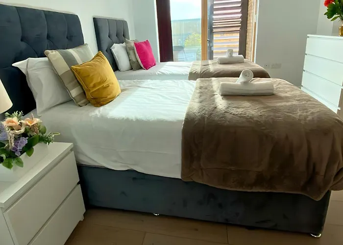 Cambridge Stays - Apartment At Addenbrooke Hospital And Bio Campus - Free Private Parking